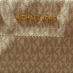 Michael Kors Sig. Logo Med. Leather Carryall Tote